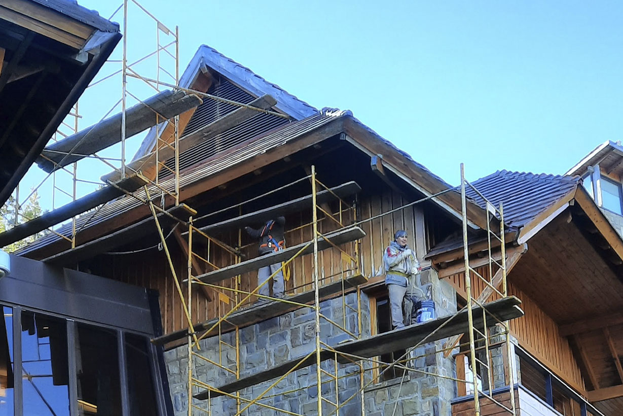 delvitto-pinturas-hotel-llao-llao-bariloche-renovacion-pintura-exterior-02
